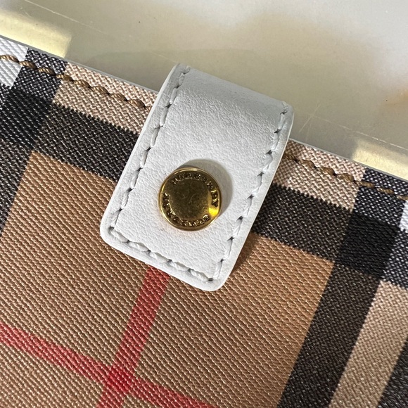 Burberry Lakeside Vintage Check and White Leather Wallet - Picture 3 of 7